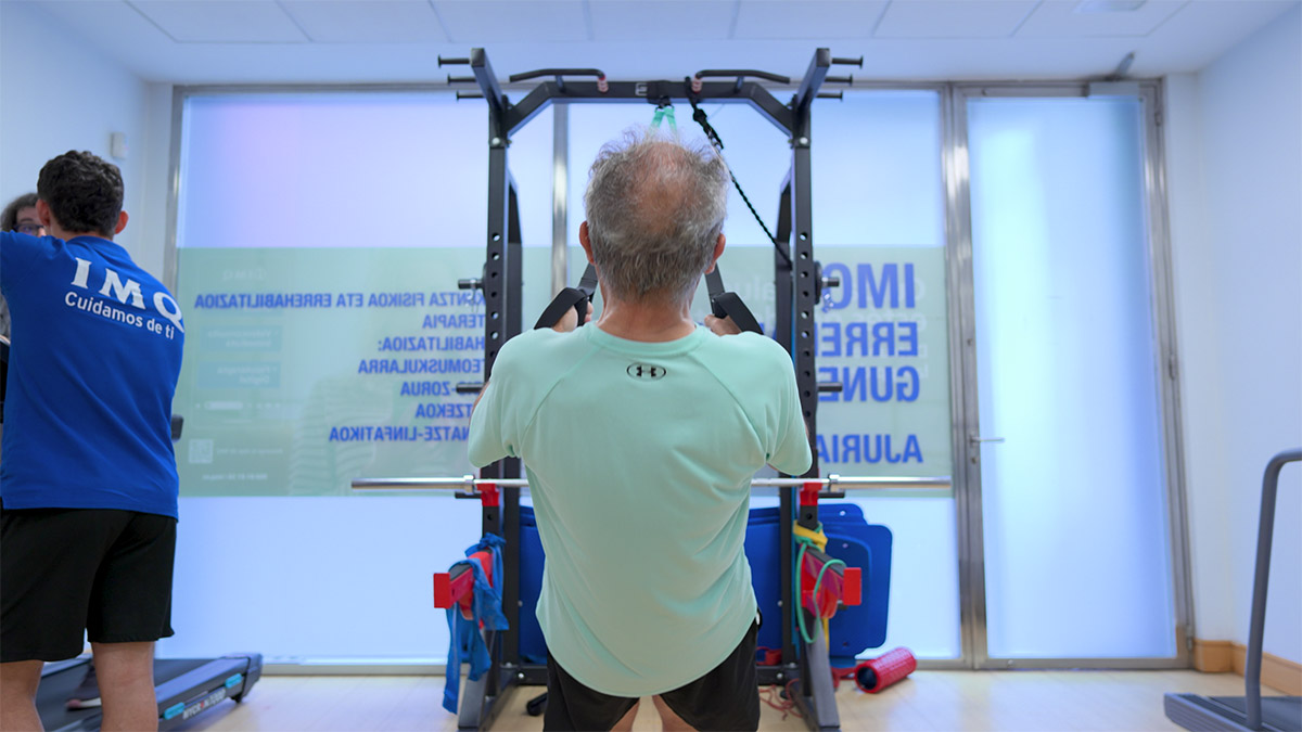 Clínica dental - Dentista Ortodoncia invisible Invisalign - Implantes dentales